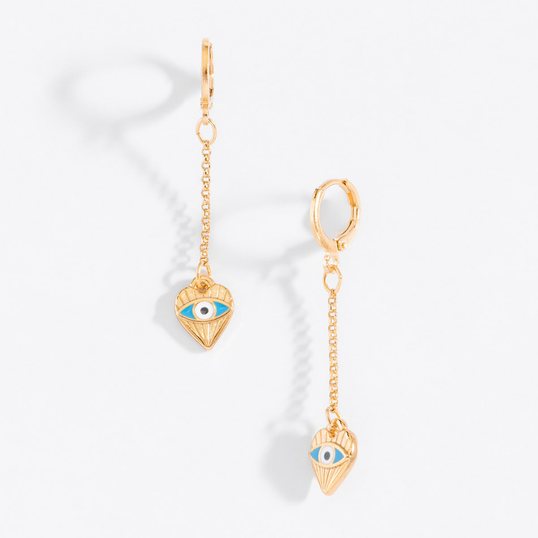 Aretes largos con corazón y ojo turco