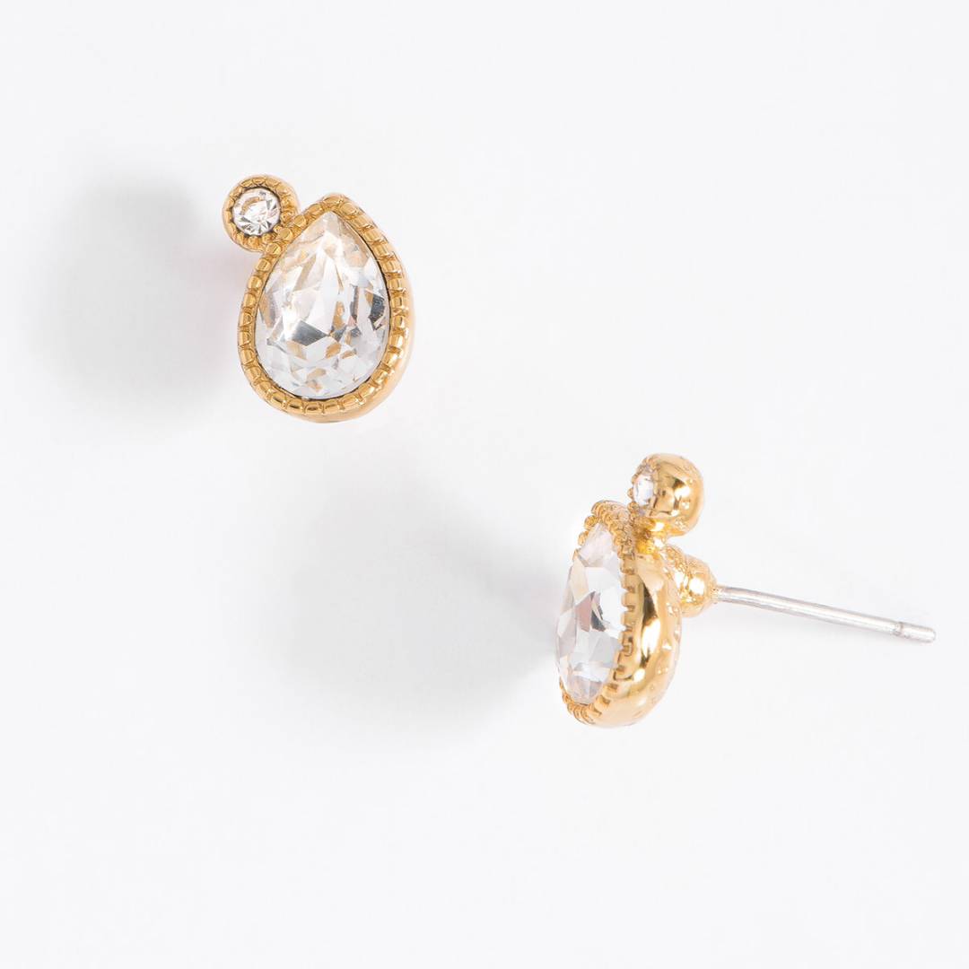 Aretes en forma de gotita con piedra