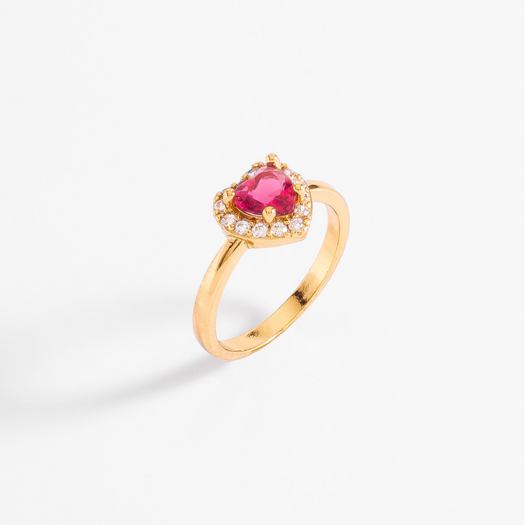 Anillo con cristal en forma de corazón fucsia