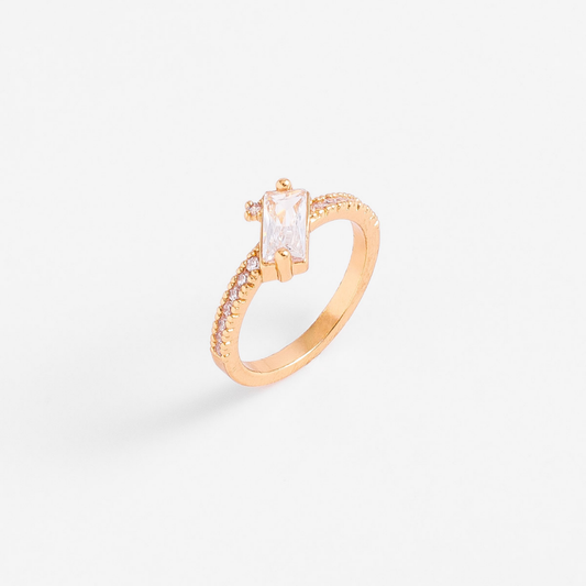 Anillo piedra cuadrada de lado con cristal corte diamante