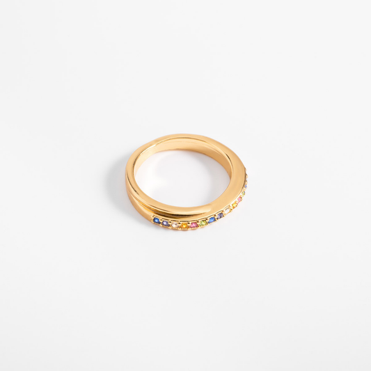 Anillo con piedras de colores