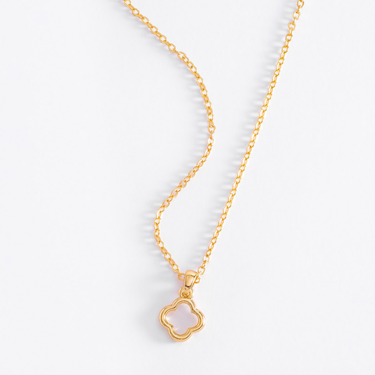 Collar de trébol en oro