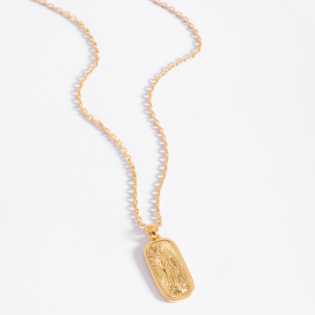 Collar de la Virgen María Elegante Diseño