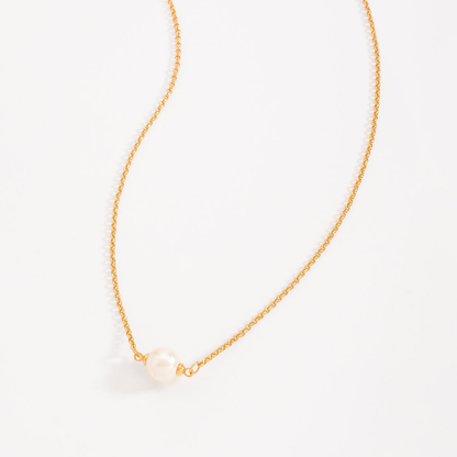 Collar en baño de oro con perla en solitario tono crema