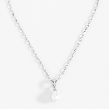Cadena de platino con perla cultivada