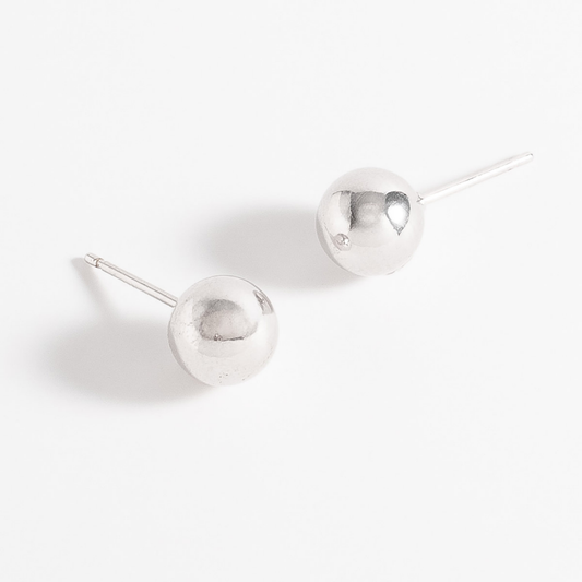 Aretes esfera pulida tamaño pequeño
