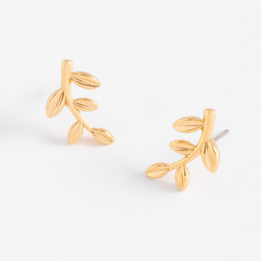Aretes en baño de oro con diseño de ramita y hojas