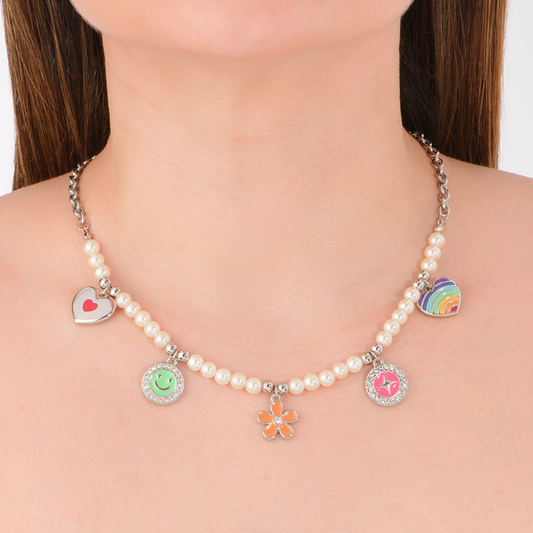 Collar con perlas y dijes de colores PH