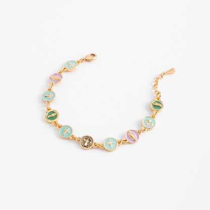 Pulsera con dijes religiosos esmaltados multicolor
