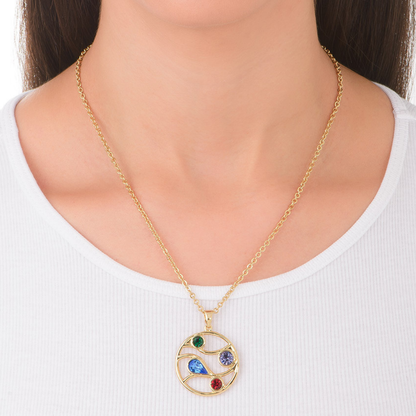 Collar en Baño de Oro con Dije y Piedras Multicolor