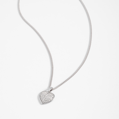 Collar en baño de platino con dije de corazón y toque brillante