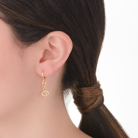 Aretes en baño de oro con diseño de ojo turco
